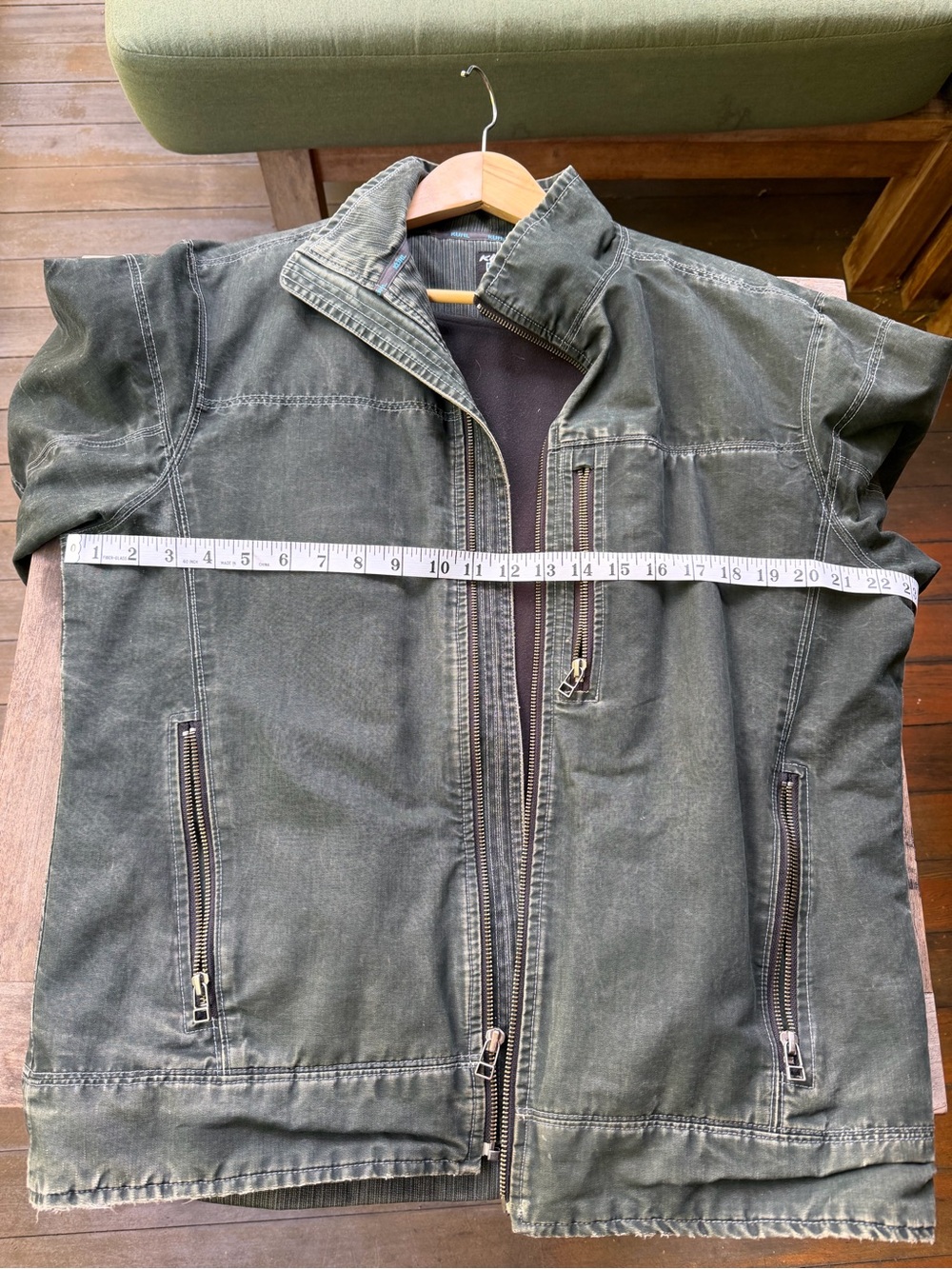 Men's Kuhl Green Zip-Up Distressed Canvas Jacket, size M - Picture 3 of 5